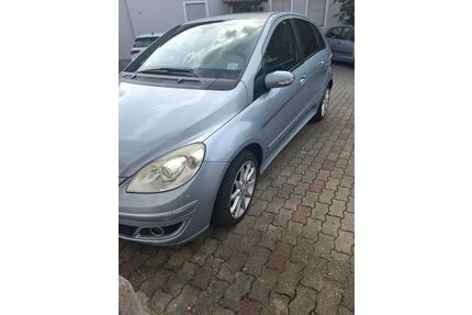Mercedes-Benz B 200 Gebrauchtwagen