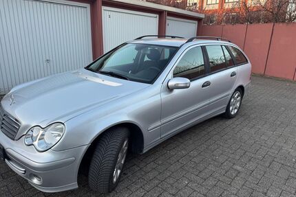 Mercedes-Benz 220 Gebrauchtwagen