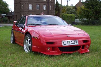 Pontiac Fiero 