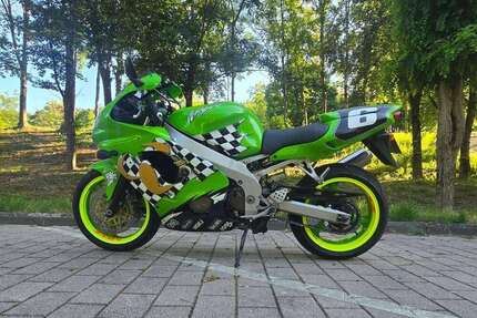 Kawasaki Ninja ZX-9R Gebrauchtwagen