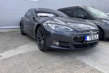 Tesla Model S Gebrauchtwagen