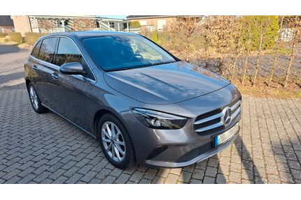 Mercedes-Benz B 180 Gebrauchtwagen