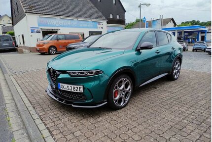 Alfa Romeo Tonale 1,3 Veloce Plug-In-Hybrid AWD NAVI/LED Gebrauchtwagen