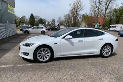 Tesla Model S Gebrauchtwagen