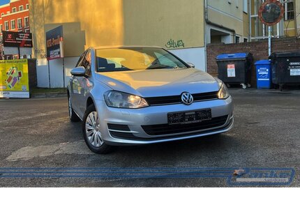 VW Golf VII BMT*Navi*Tempo*SHZ*Tel.*Touch* Gebrauchtwagen