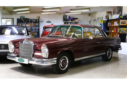 Mercedes-Benz 220 Gebrauchtwagen
