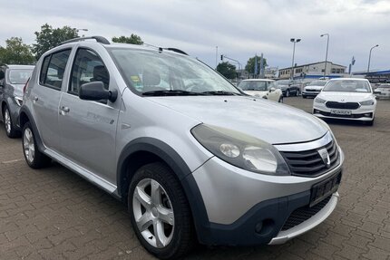 Dacia Sandero 1.6 Stepway/Navi/Klima Gebrauchtwagen