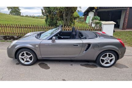 Toyota MR 2 Gebrauchtwagen