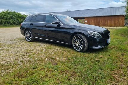 Mercedes-Benz 220 Gebrauchtwagen