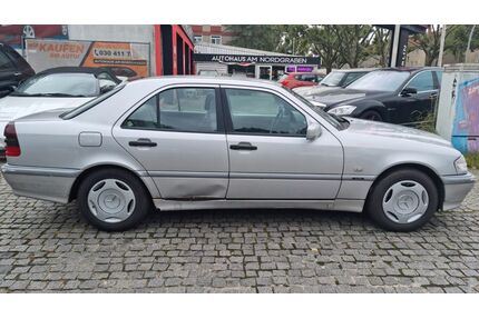 Mercedes-Benz C 180 Gebrauchtwagen