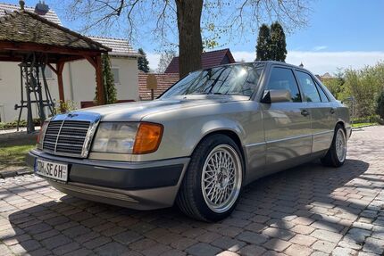 Mercedes-Benz E 260 Gebrauchtwagen