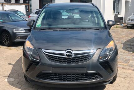 Opel Zafira Tourer Gebrauchtwagen