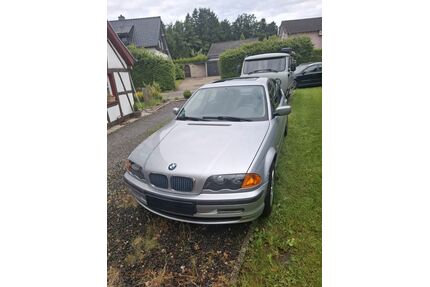 BMW 323 Gebrauchtwagen