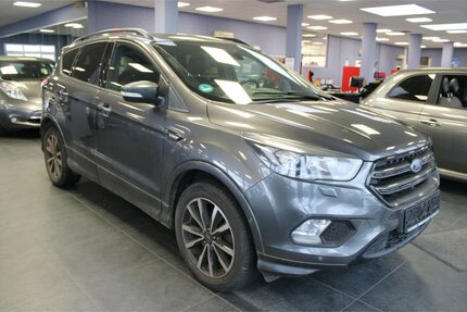 Ford Kuga 1.5 EcoBoost 2X4 ST-Line 