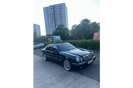 Mercedes-Benz E 240 Gebrauchtwagen