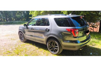 Ford Explorer Gebrauchtwagen