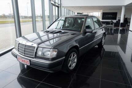 Mercedes-Benz 220 Gebrauchtwagen
