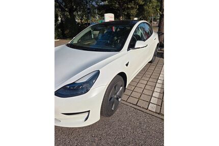 Tesla Model 3 Gebrauchtwagen