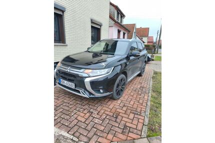 Mitsubishi Plug-in Hybrid Outlander Gebrauchtwagen