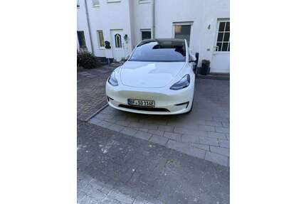 Tesla Model Y Gebrauchtwagen