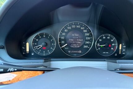 Mercedes-Benz E 230 Gebrauchtwagen