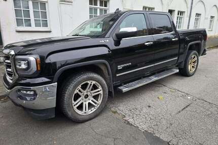 GMC Sierra 