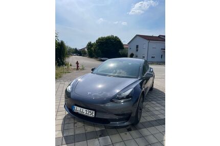 Tesla Model 3 Gebrauchtwagen