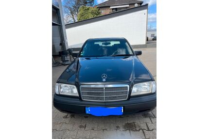 Mercedes-Benz C 180 Gebrauchtwagen