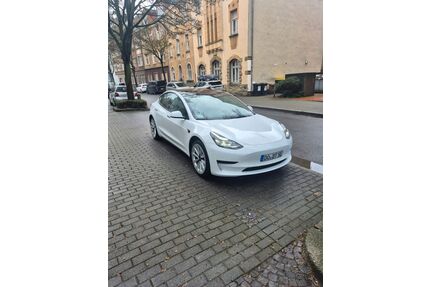 Tesla Model 3 Gebrauchtwagen