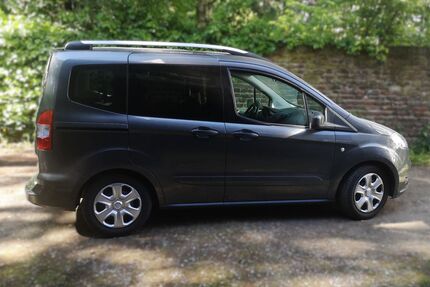 Ford Tourneo Courier Gebrauchtwagen