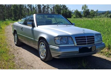 Mercedes-Benz 220 Gebrauchtwagen