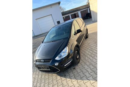 Ford S-Max Gebrauchtwagen