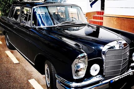Mercedes-Benz 220 Gebrauchtwagen