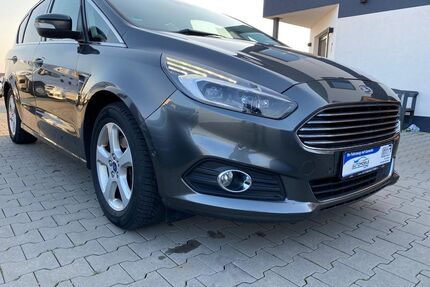 Ford S-Max Gebrauchtwagen
