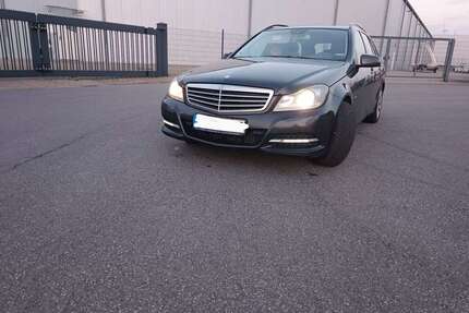 Mercedes-Benz 220 Gebrauchtwagen