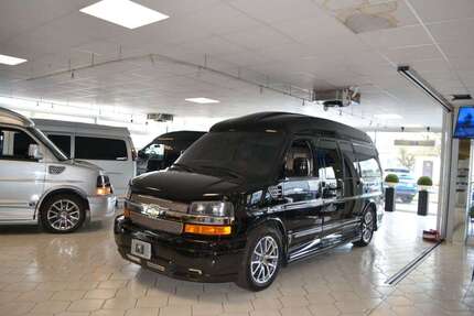 GMC Savana 