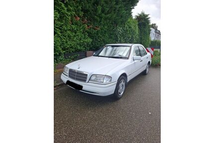 Mercedes-Benz C 180 Gebrauchtwagen
