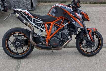 KTM 1290 Super Duke R Gebrauchtwagen