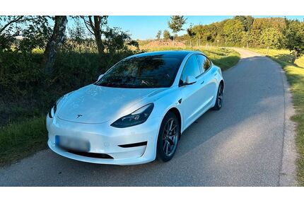 Tesla Model 3 Gebrauchtwagen