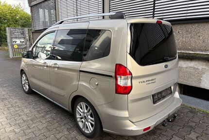 Ford Tourneo Courier Gebrauchtwagen
