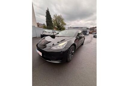 Tesla Model 3 Gebrauchtwagen