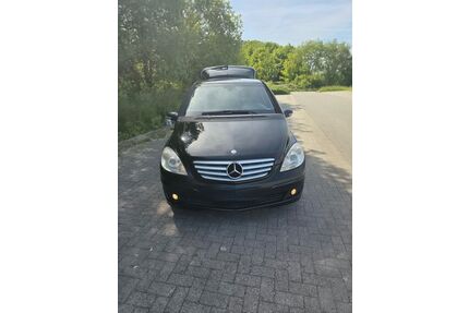 Mercedes-Benz B 180 Gebrauchtwagen