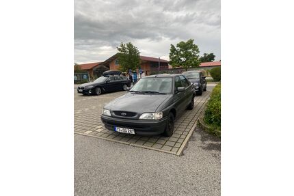Ford Escort Gebrauchtwagen