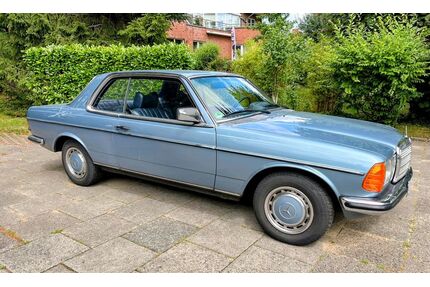 Mercedes-Benz 230 Gebrauchtwagen