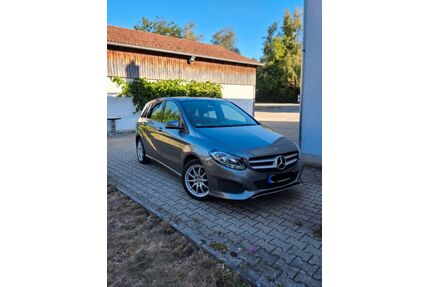 Mercedes-Benz B 180 Gebrauchtwagen