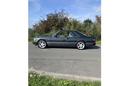 Mercedes-Benz E 300 Gebrauchtwagen