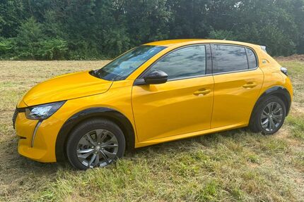 Peugeot e-208 Gebrauchtwagen