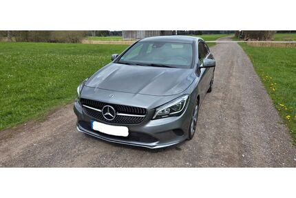 Mercedes-Benz CLA 180 Shooting Brake Gebrauchtwagen