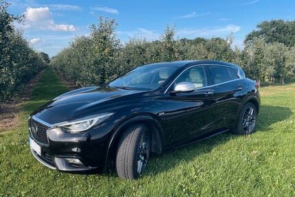 INFINITI Q30 Gebrauchtwagen