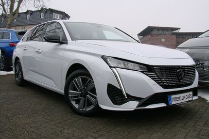 Peugeot 308 1.5L Allure ACC AHK LED Navi Kamera Gebrauchtwagen